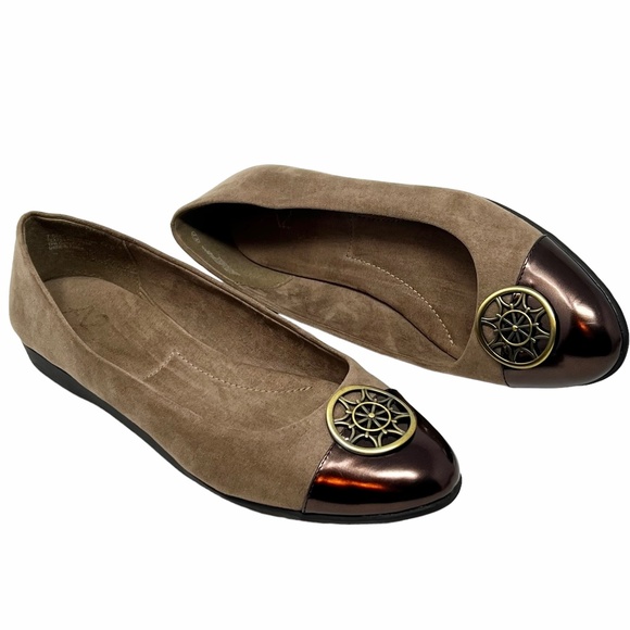 A2 By Aerosoles Shoes - A2 by Aerosoles women's Trend Book taupe combination slip on ballet flats sz 7.5